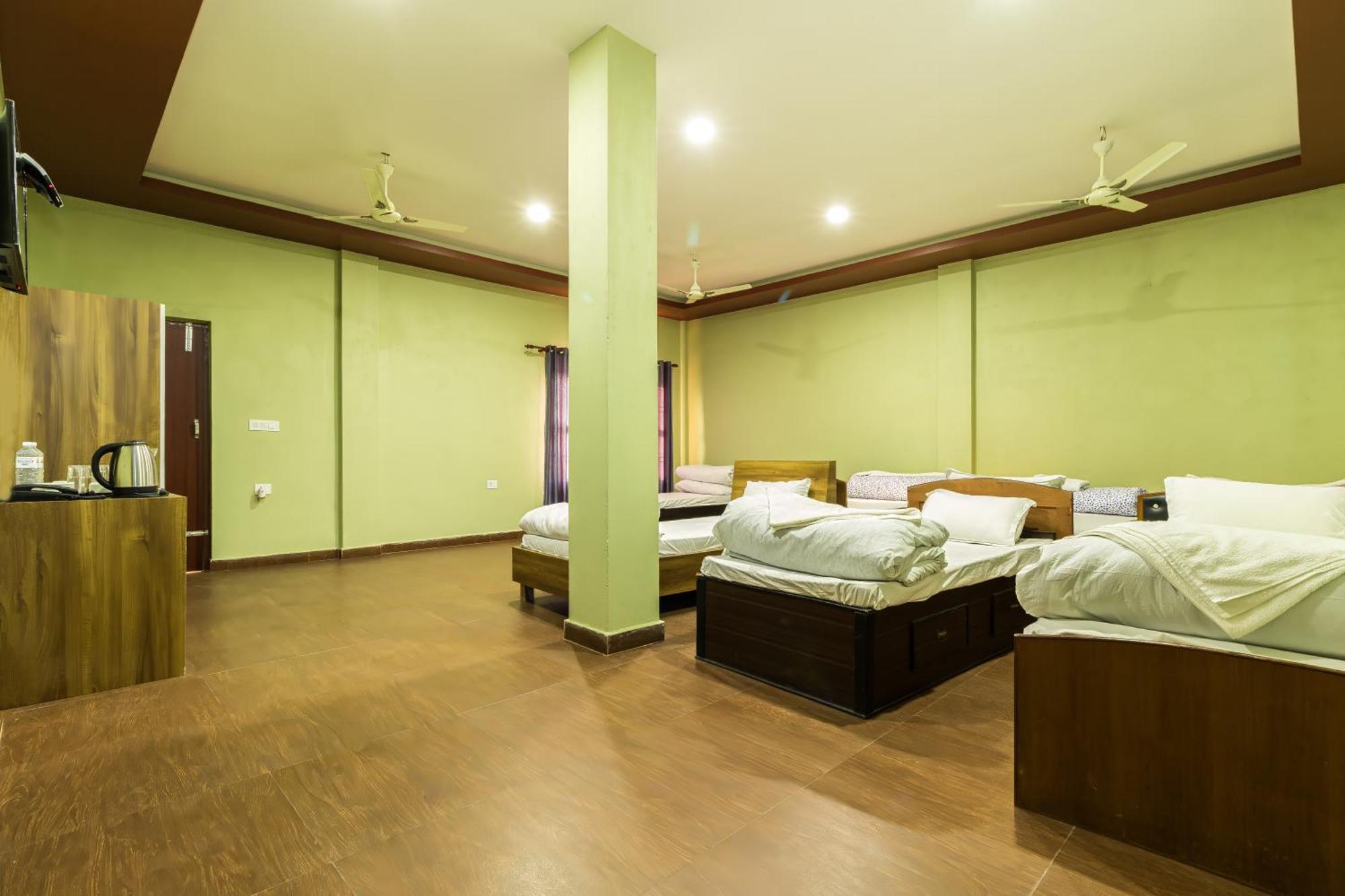 Sisai Park Village Chitwan Εξωτερικό φωτογραφία