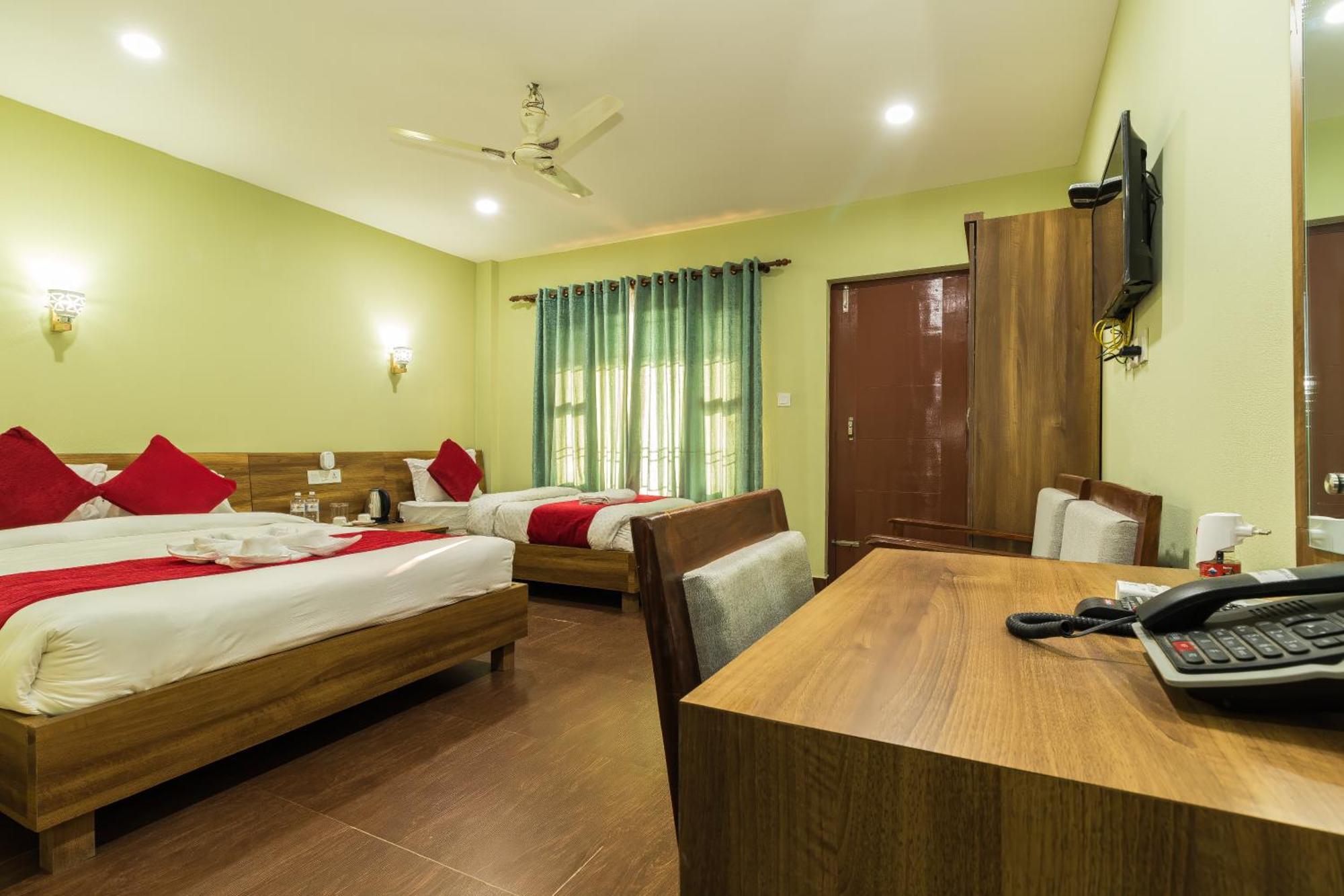 Sisai Park Village Chitwan Εξωτερικό φωτογραφία