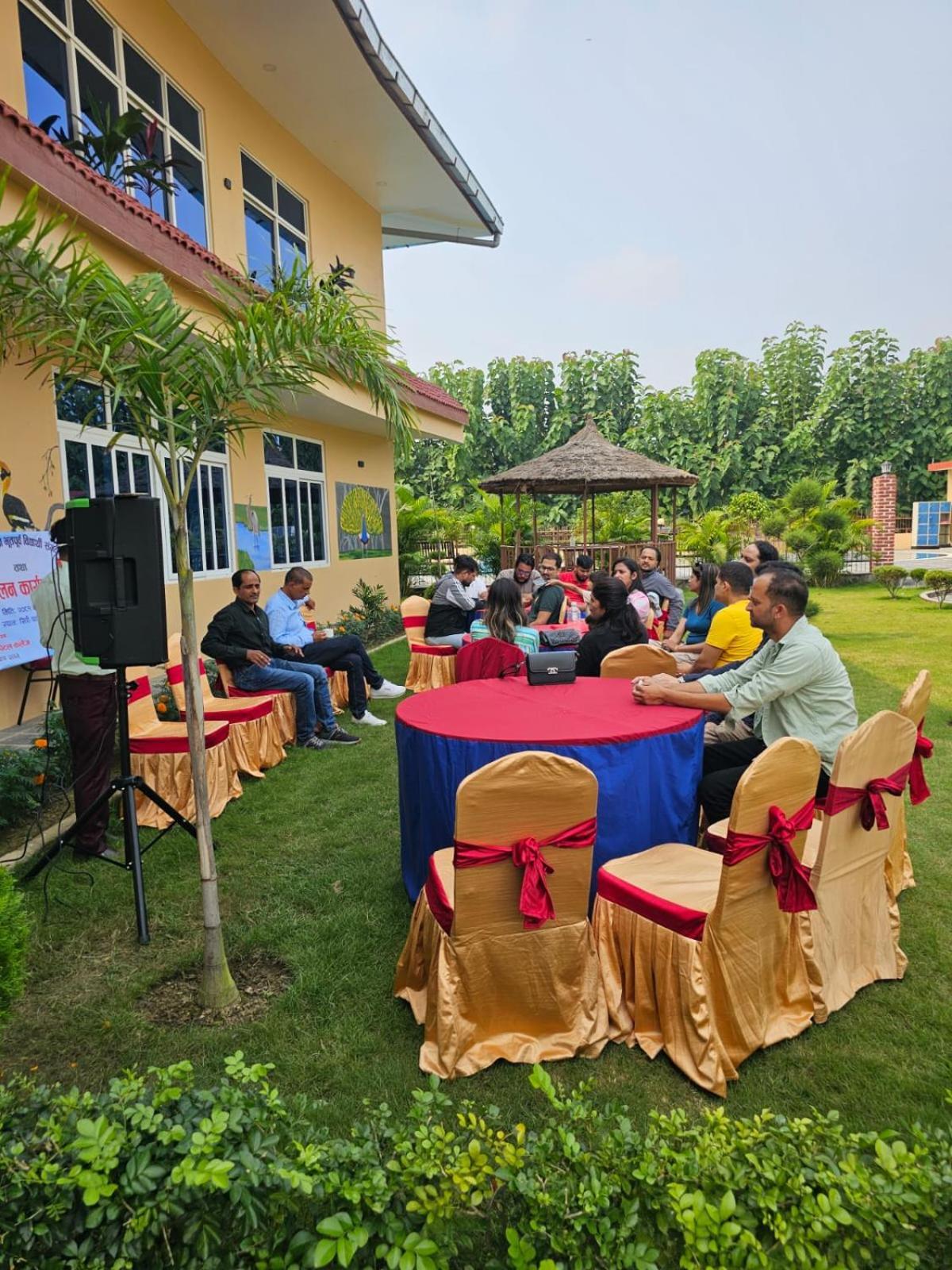 Sisai Park Village Chitwan Εξωτερικό φωτογραφία